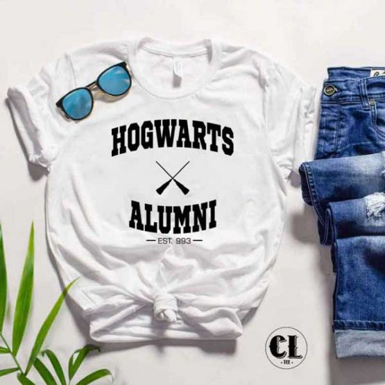 T-Shirt Hogwarts Alumni by Clotee.com Tumblr Aesthetic Clothing