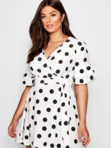 plus size clothing from boohoo.com