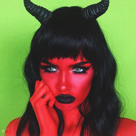 pretty red devil makeup idea for halloween
