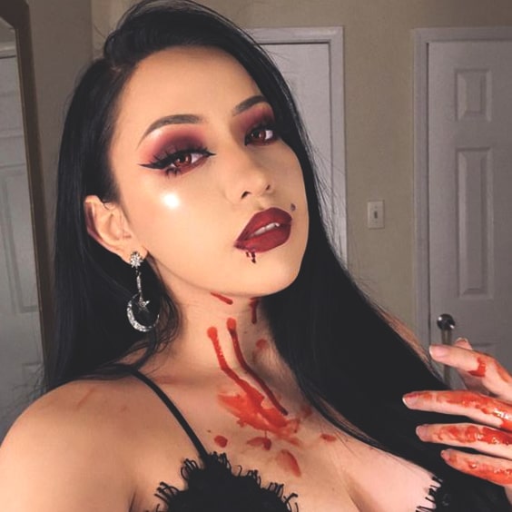 sexy spooky vampire makeup idea halloween