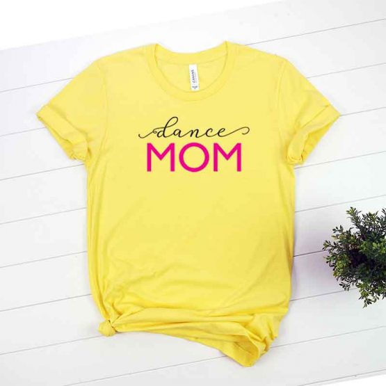 T-Shirt Dance Mom, Funny Dance Mama, Dance Mom Saying Tee, Dance Shirt Design Ideas, Plus Size Dance Outfit, Dance Parents, Dance Apparel. Printed and delivered from USA or UK.